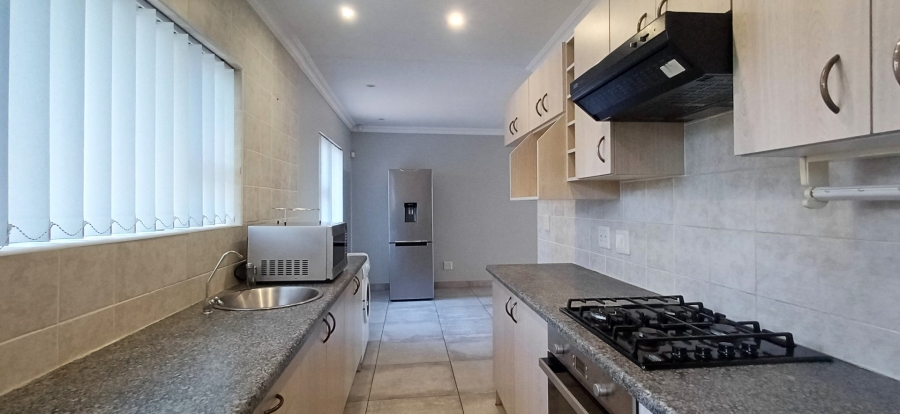 6 Bedroom Property for Sale in Dana Bay Western Cape